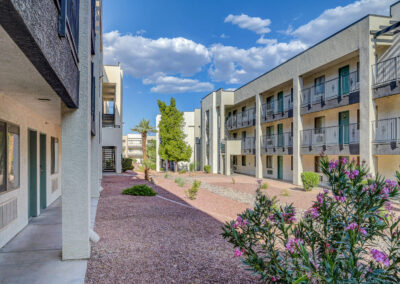 Emerald Suites | Las Vegas Boulevard South