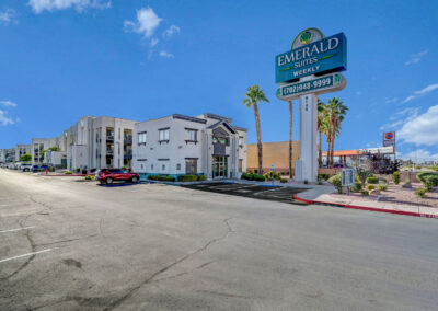 Emerald Suites | Las Vegas Boulevard South